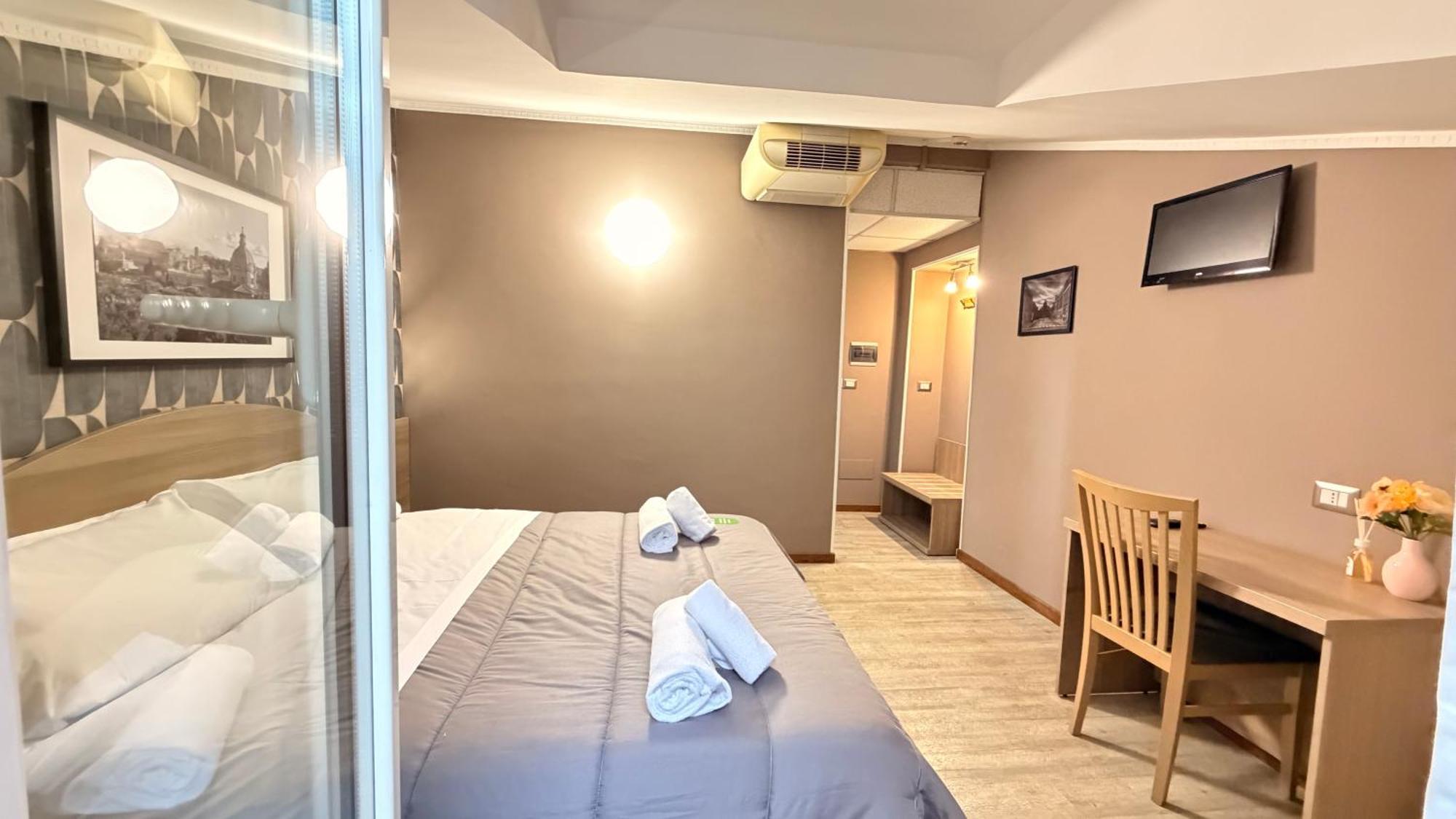 Double or Twin Room Balcony