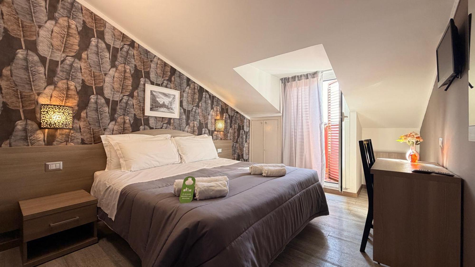 Double or Twin Room Balcony